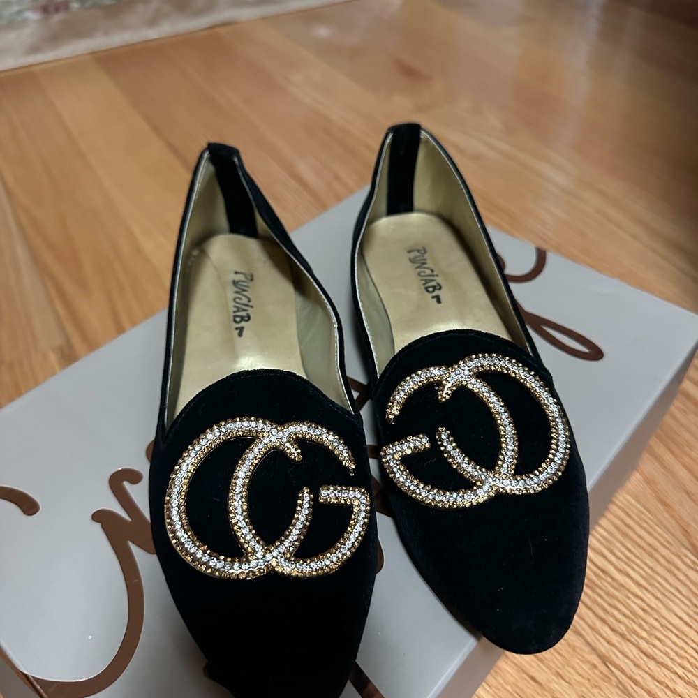 Black flats